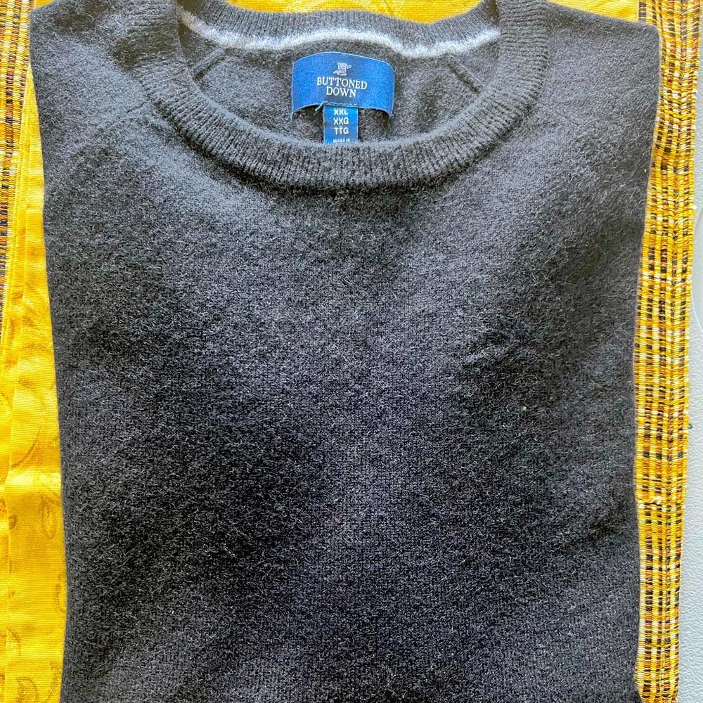Mens 100% cashmere sweater. Black. Size XXL